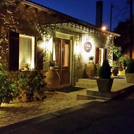 Methexis Boutique Hotel Dimitsana Bagian luar foto