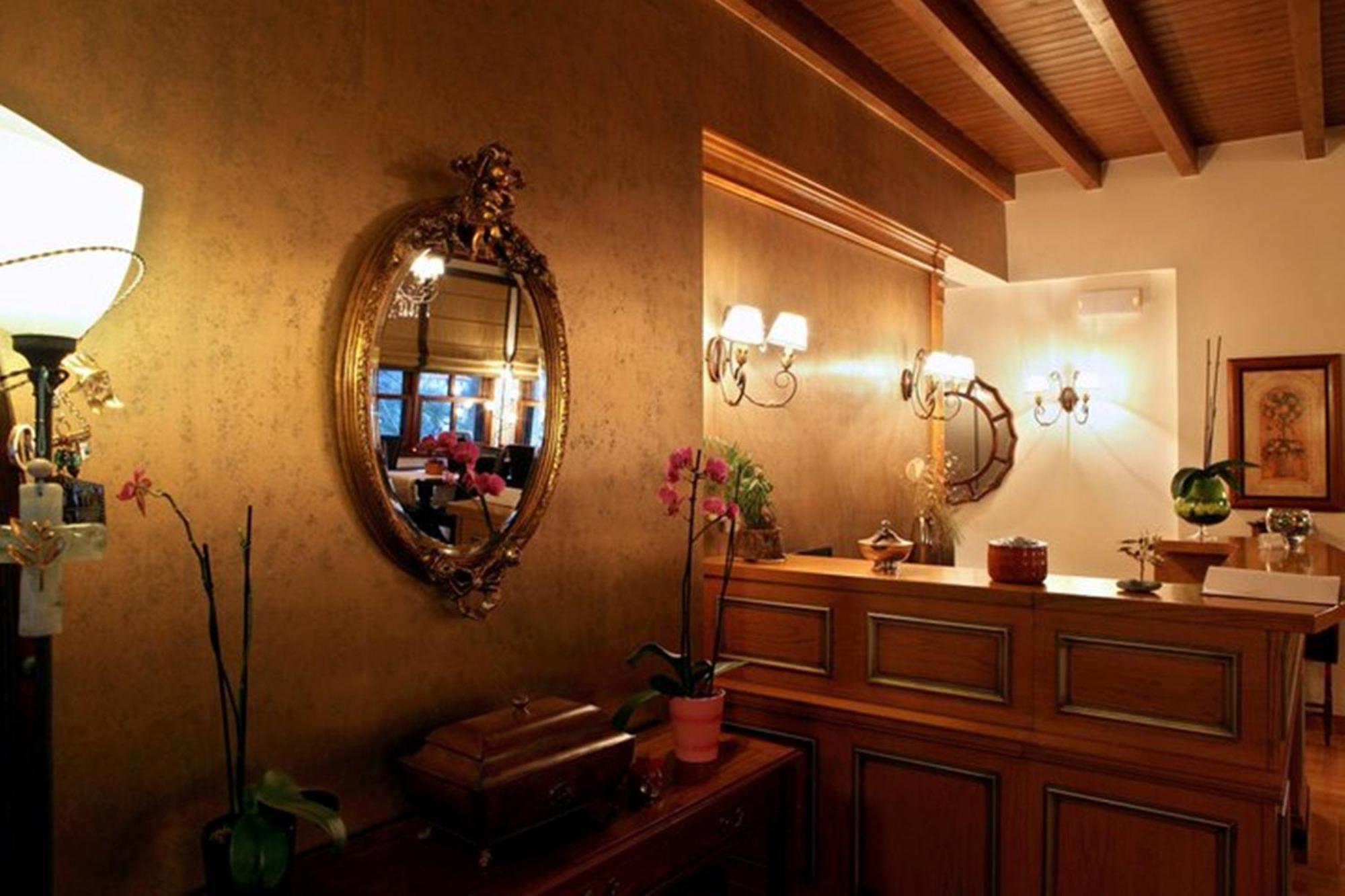 Methexis Boutique Hotel Dimitsana Bagian luar foto