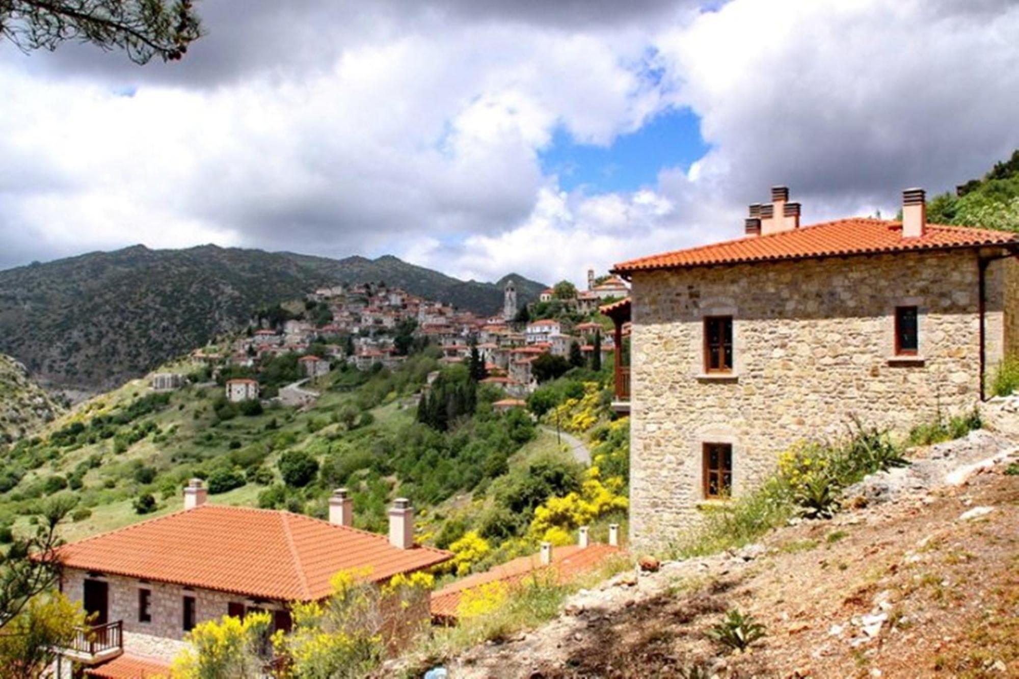 Methexis Boutique Hotel Dimitsana Bagian luar foto