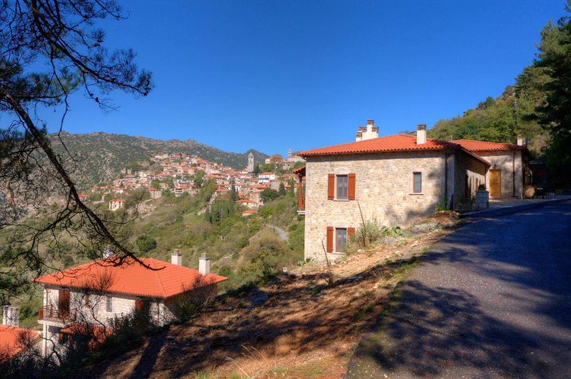 Methexis Boutique Hotel Dimitsana Bagian luar foto