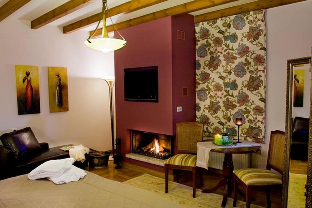Methexis Boutique Hotel Dimitsana Ruang foto