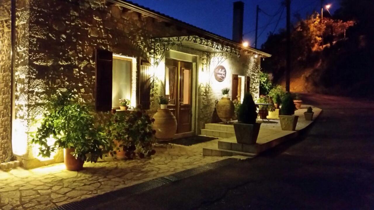 Methexis Boutique Hotel Dimitsana Bagian luar foto